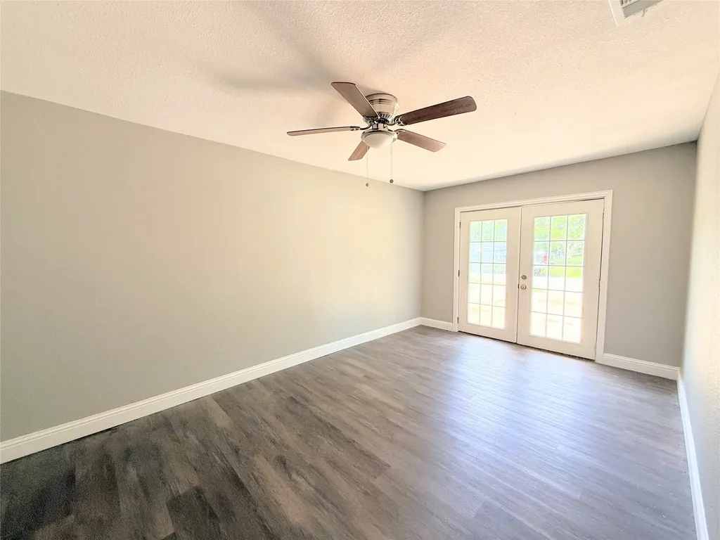 502 E Park Avenue Sherman TX 75090