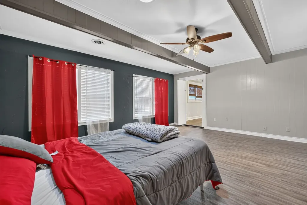 1702 SE 22nd Avenue Mineral Wells TX 76067