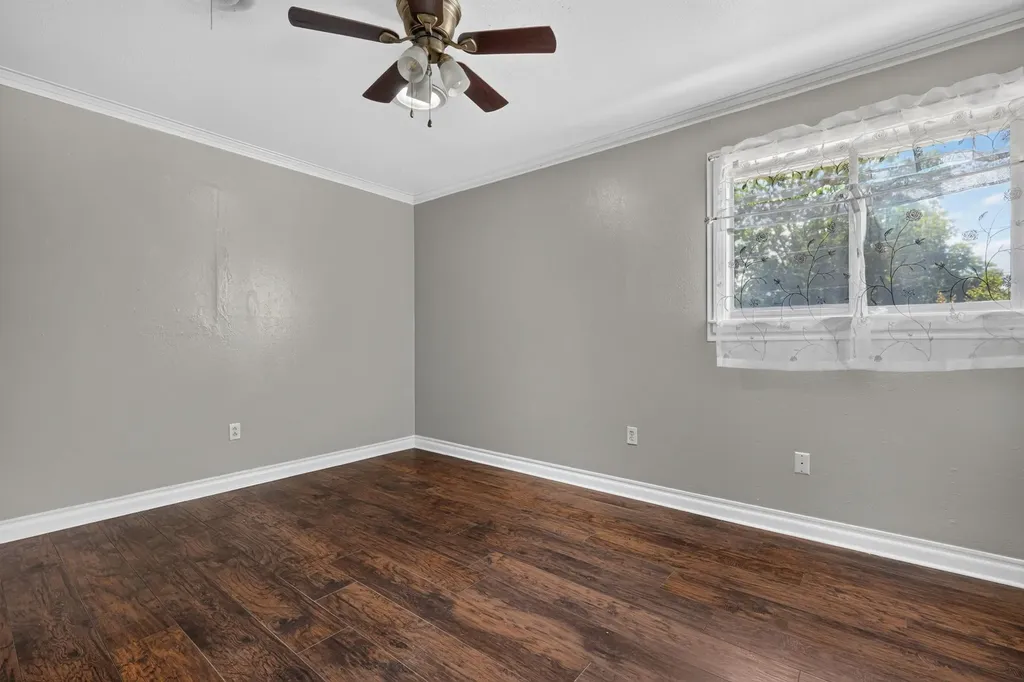 1702 SE 22nd Avenue Mineral Wells TX 76067