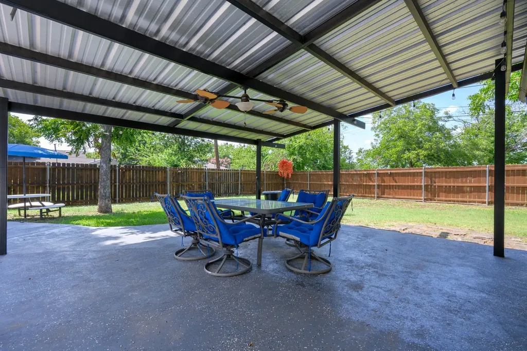 1702 SE 22nd Avenue Mineral Wells TX 76067