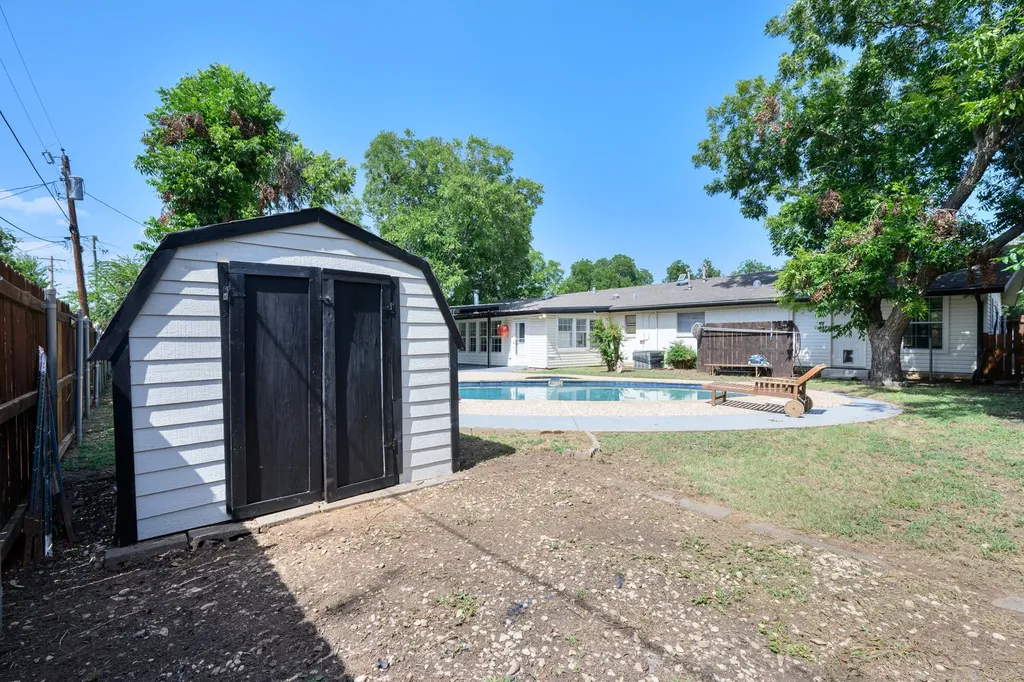 1702 SE 22nd Avenue Mineral Wells TX 76067