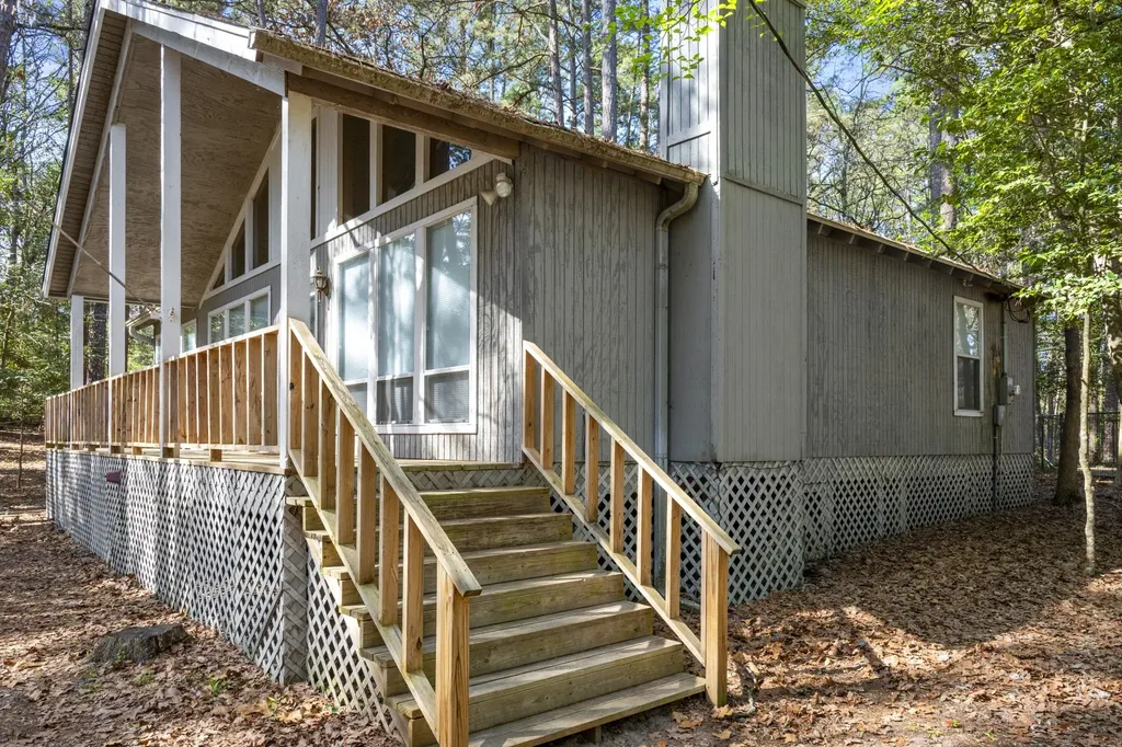 159 Cherrywood Lane Holly Lake Ranch TX 75765