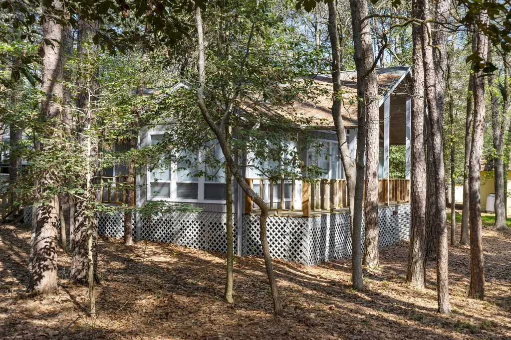 159 Cherrywood Lane Holly Lake Ranch TX 75765