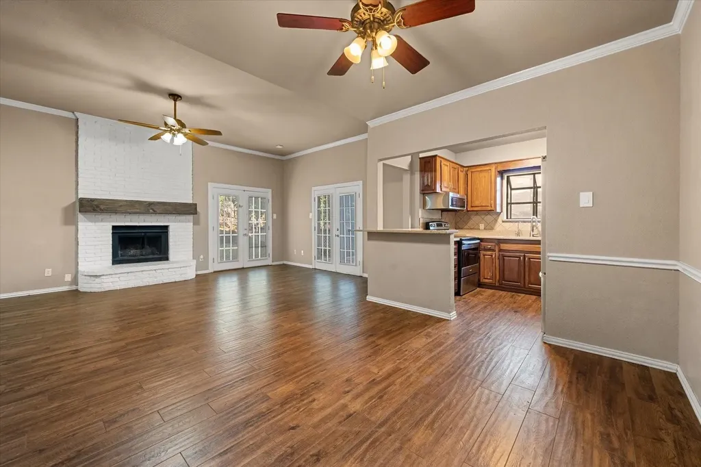 2312 Perkins Road Arlington TX 76016
