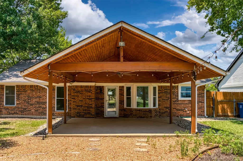 485 Ashley Lane Roanoke TX 76262