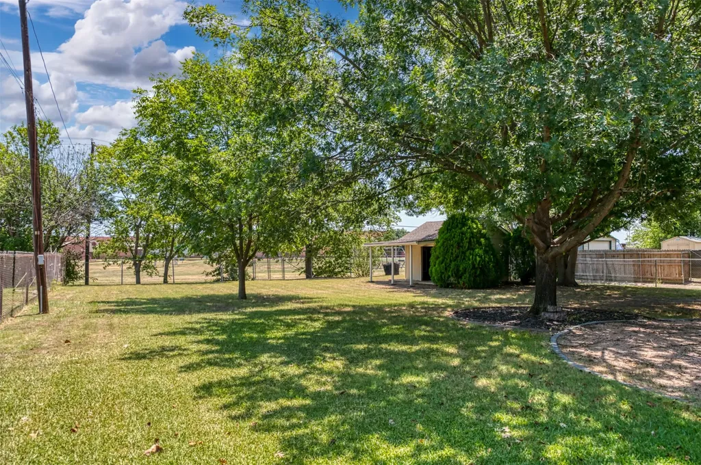 485 Ashley Lane Roanoke TX 76262