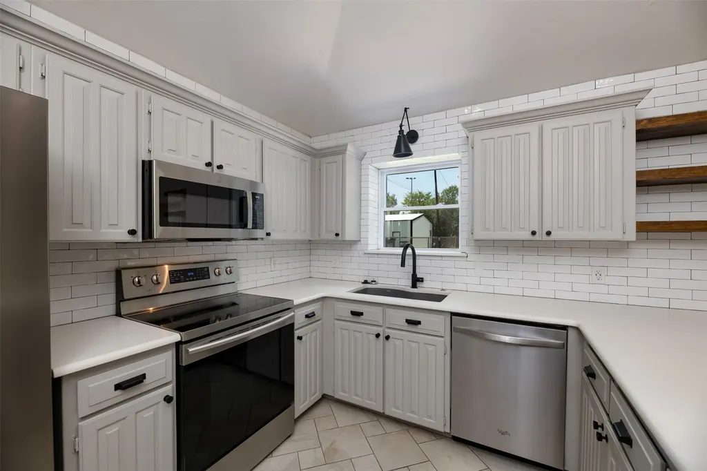 485 Ashley Lane Roanoke TX 76262