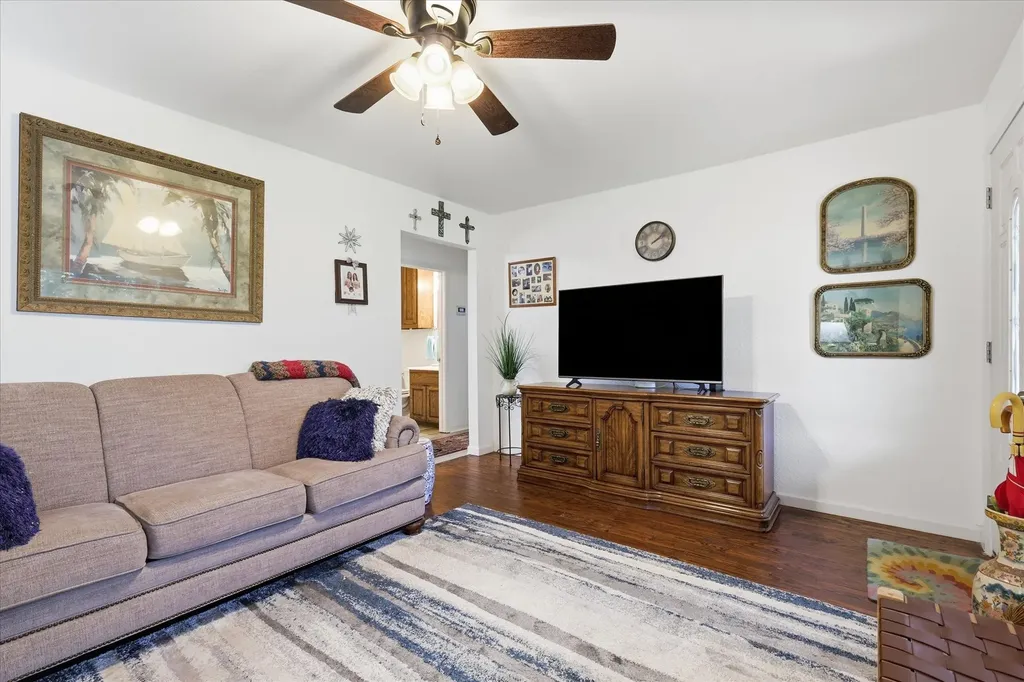 116 Pecan Street Whitesboro TX 76273