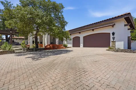8300 Samora Court Fort Worth TX 76135