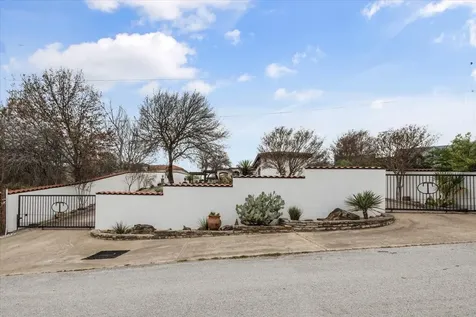 8300 Samora Court Fort Worth TX 76135
