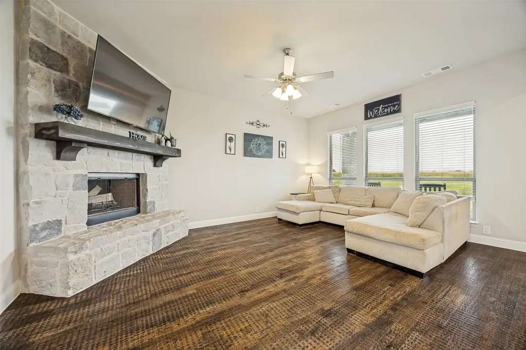 8795 County Road 502 Blue Ridge TX 75424