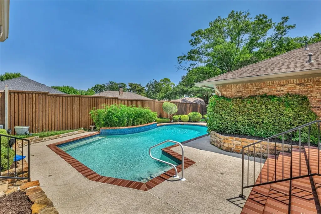1609 Lake Hill Lane Plano TX 75023