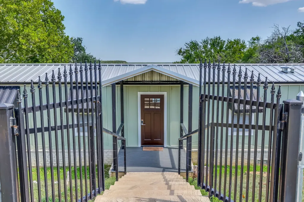 606 Dunn Drive Palo Pinto TX 76484