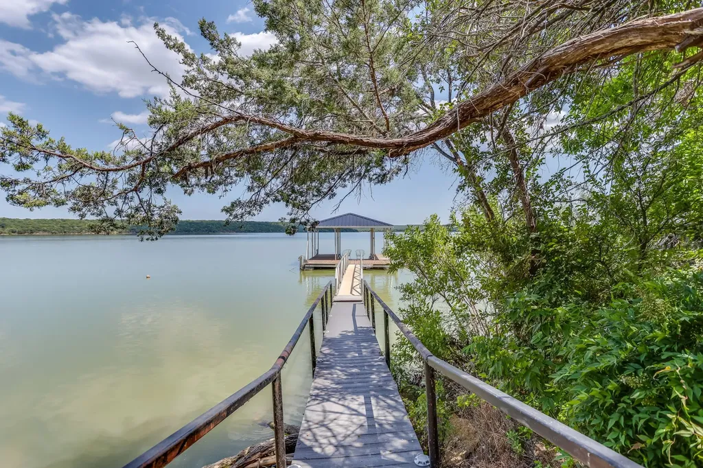 606 Dunn Drive Palo Pinto TX 76484