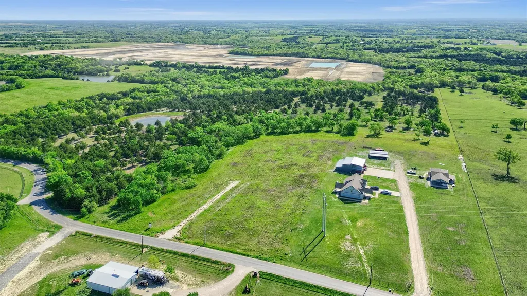 2554 Bennett Road Howe TX 75459