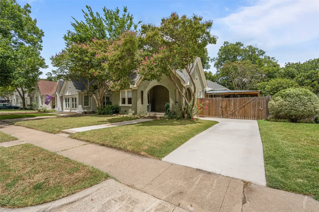 3225 Greene Avenue Fort Worth TX 76109