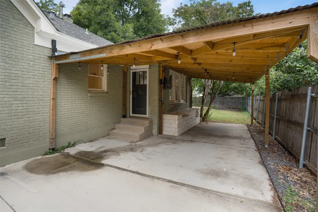 3225 Greene Avenue Fort Worth TX 76109
