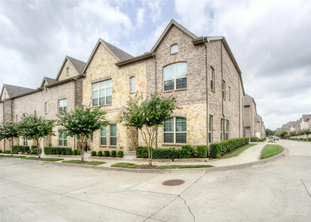 4429 Murphy Lane Carrollton TX 75010