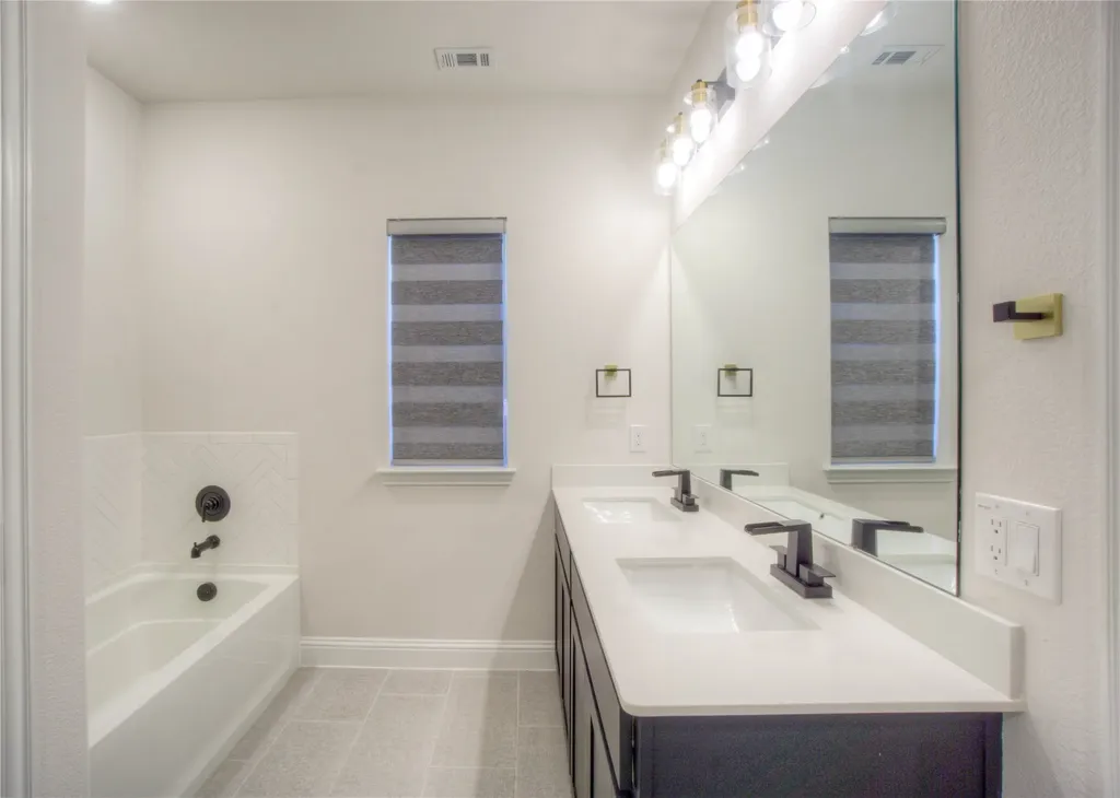 4429 Murphy Lane Carrollton TX 75010