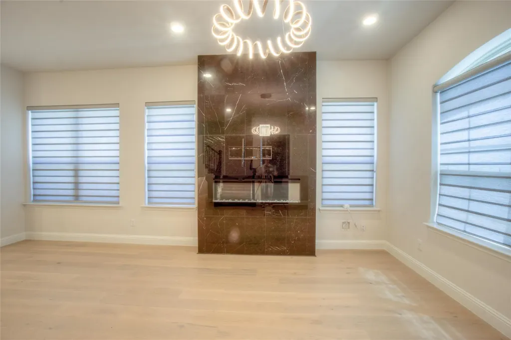 4429 Murphy Lane Carrollton TX 75010