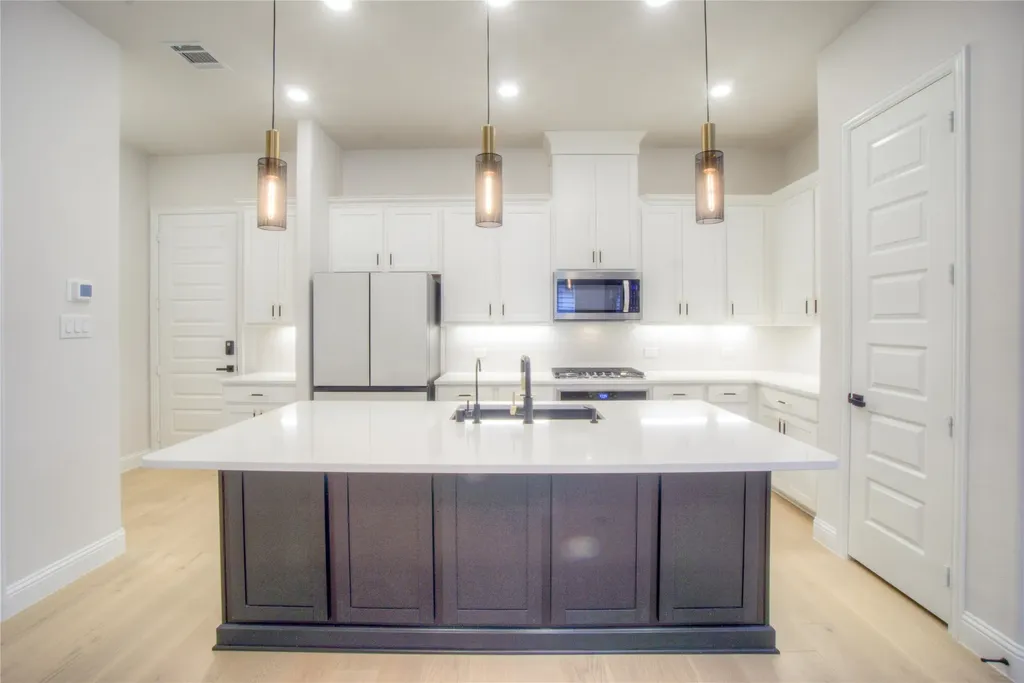 4429 Murphy Lane Carrollton TX 75010