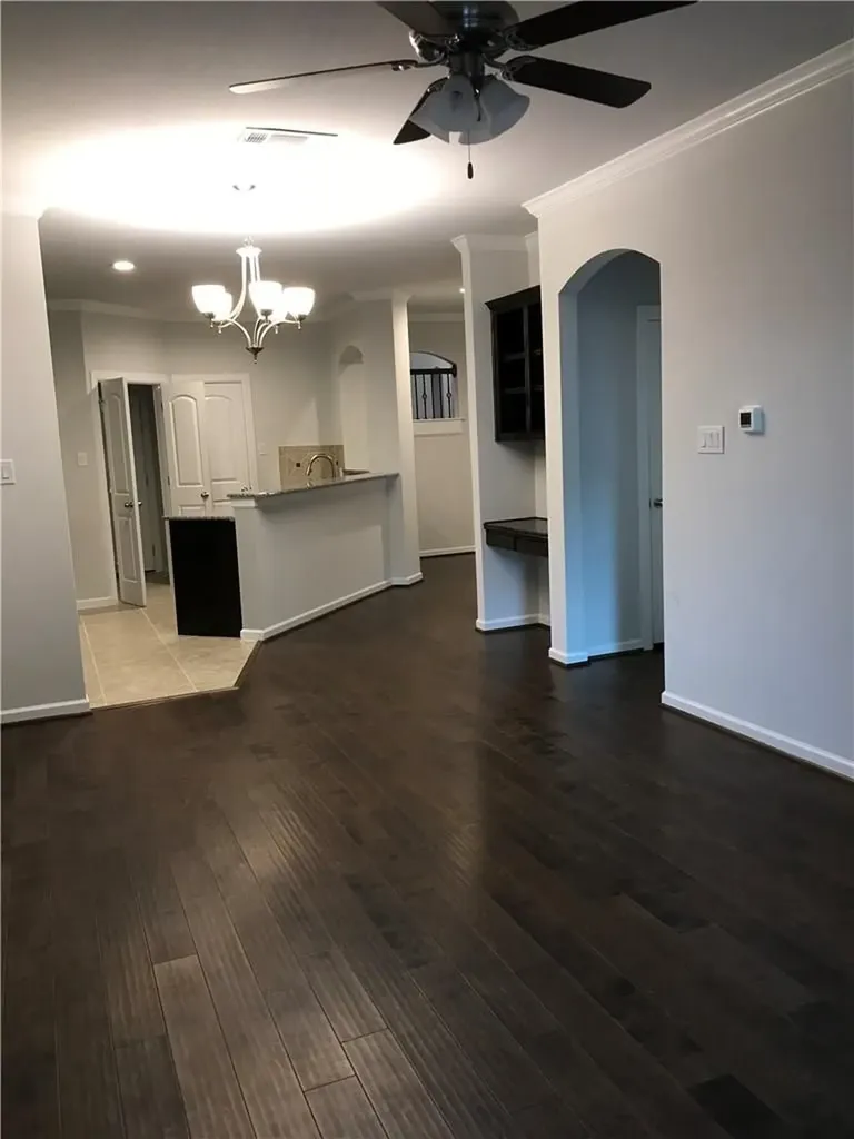 2203 Highland Villa Lane Arlington TX 76012