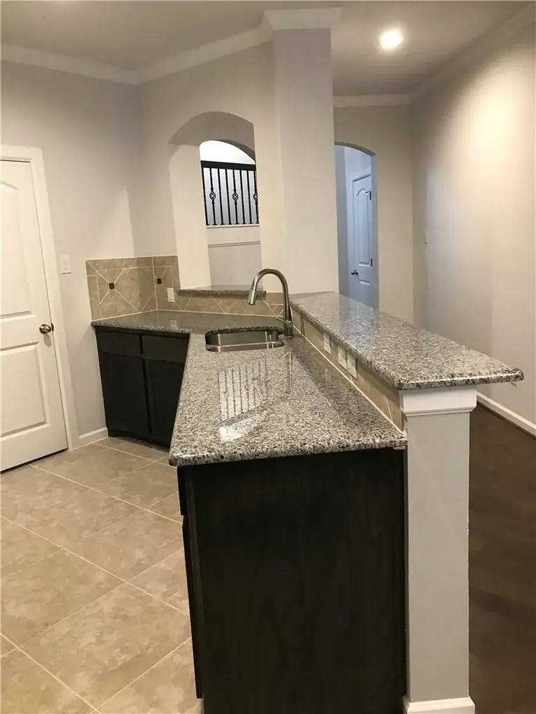 2203 Highland Villa Lane Arlington TX 76012