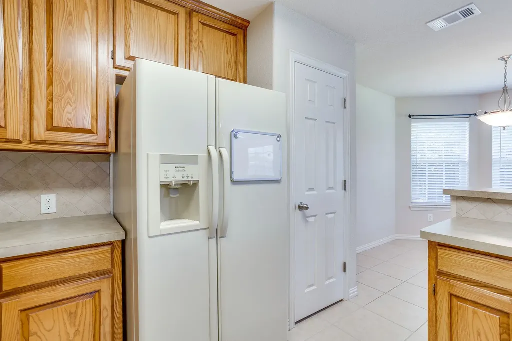 705 Carmen Ana Avenue Grandview TX 76050