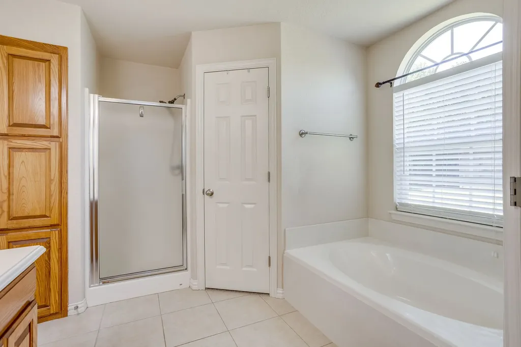 705 Carmen Ana Avenue Grandview TX 76050