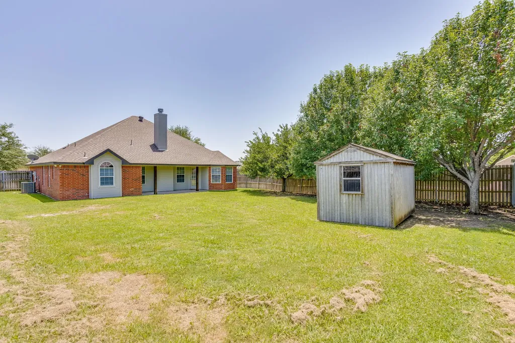705 Carmen Ana Avenue Grandview TX 76050