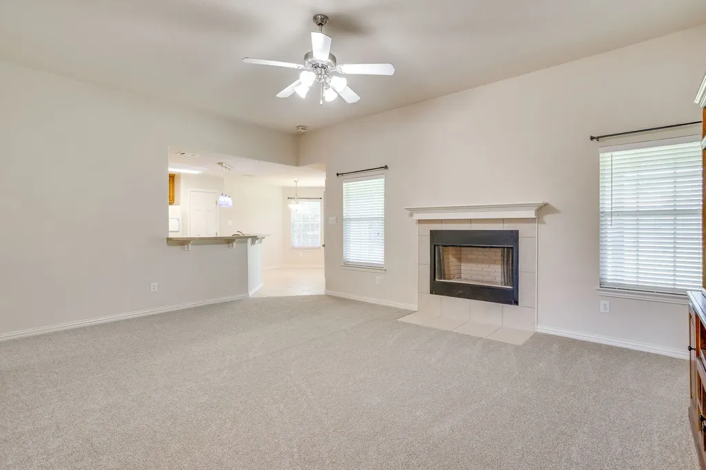 705 Carmen Ana Avenue Grandview TX 76050