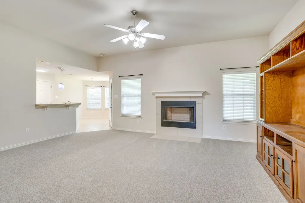 705 Carmen Ana Avenue Grandview TX 76050