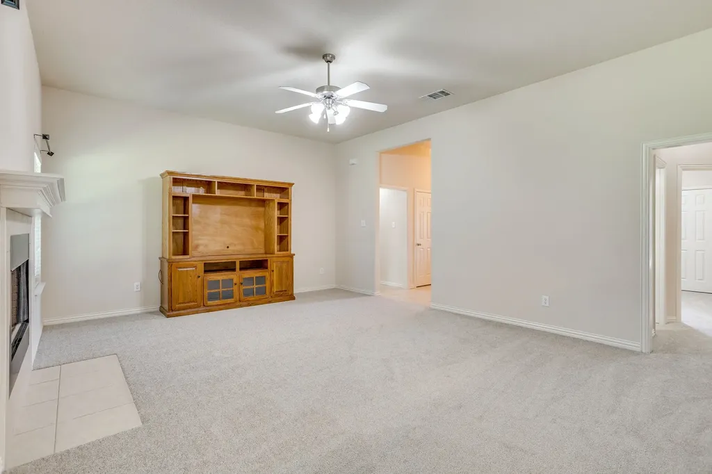 705 Carmen Ana Avenue Grandview TX 76050