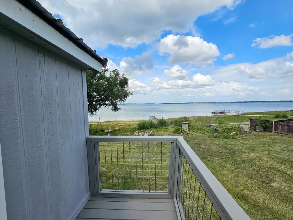 372 Meadow Pond Court Runaway Bay TX 76426