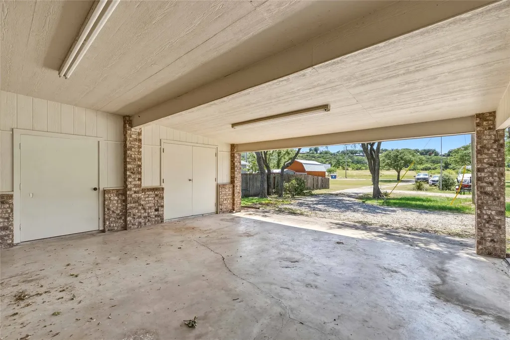181 Mountain View Lane Brownwood TX 76801
