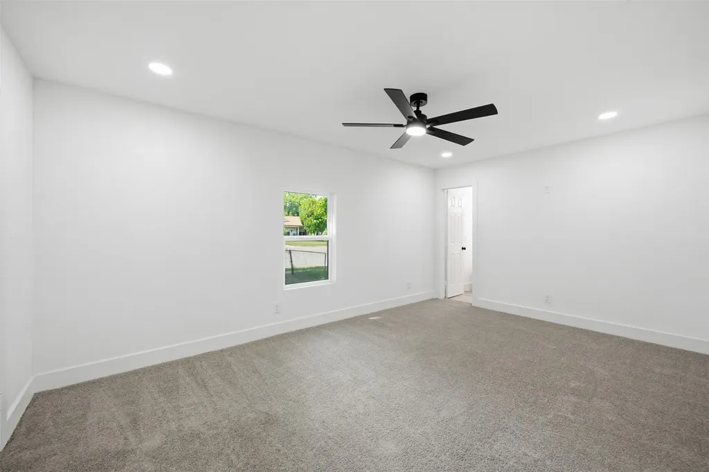 4605 Haas Drive Dallas TX 75216
