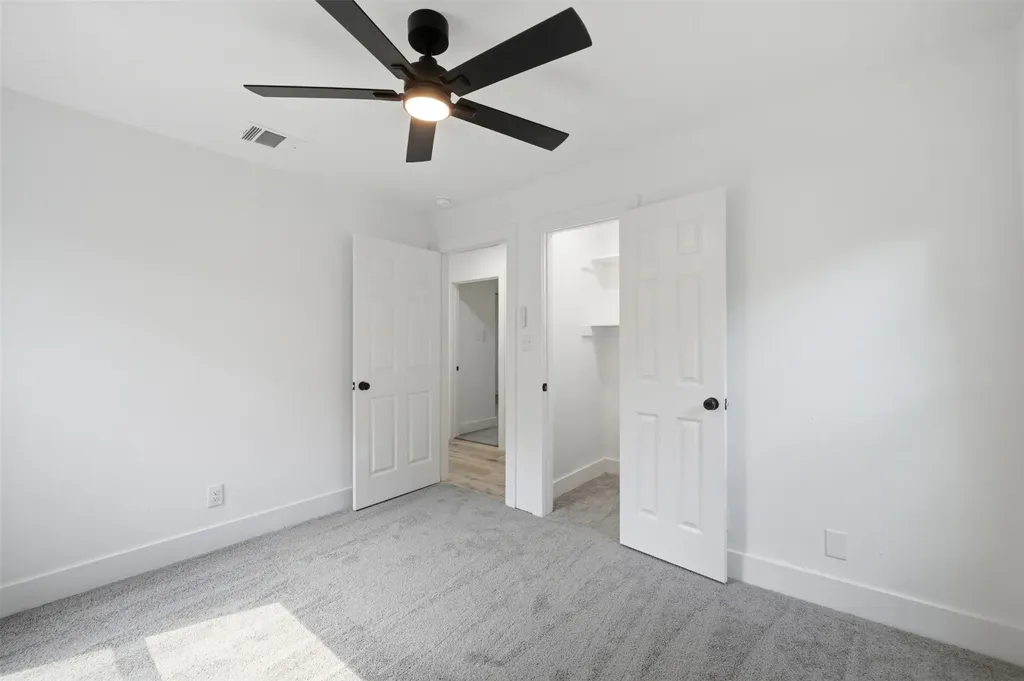 4605 Haas Drive Dallas TX 75216