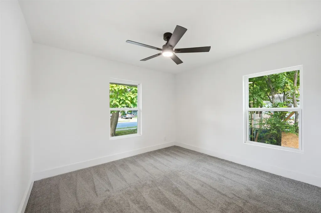4605 Haas Drive Dallas TX 75216
