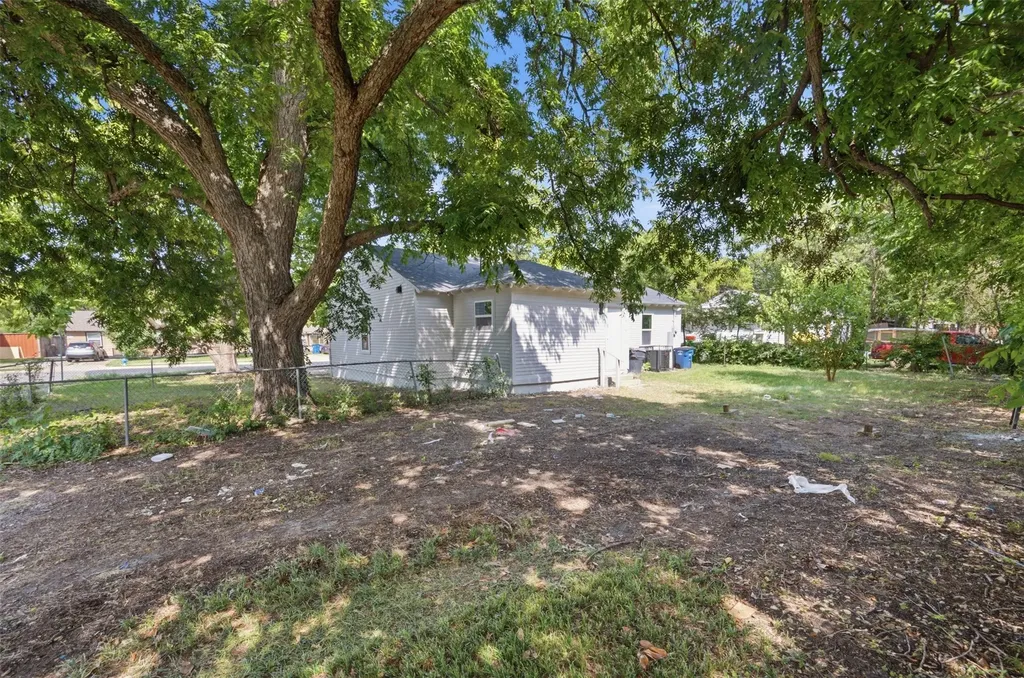 4605 Haas Drive Dallas TX 75216