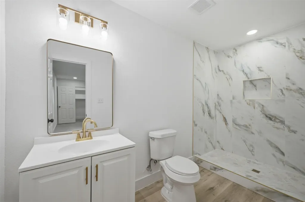 4605 Haas Drive Dallas TX 75216