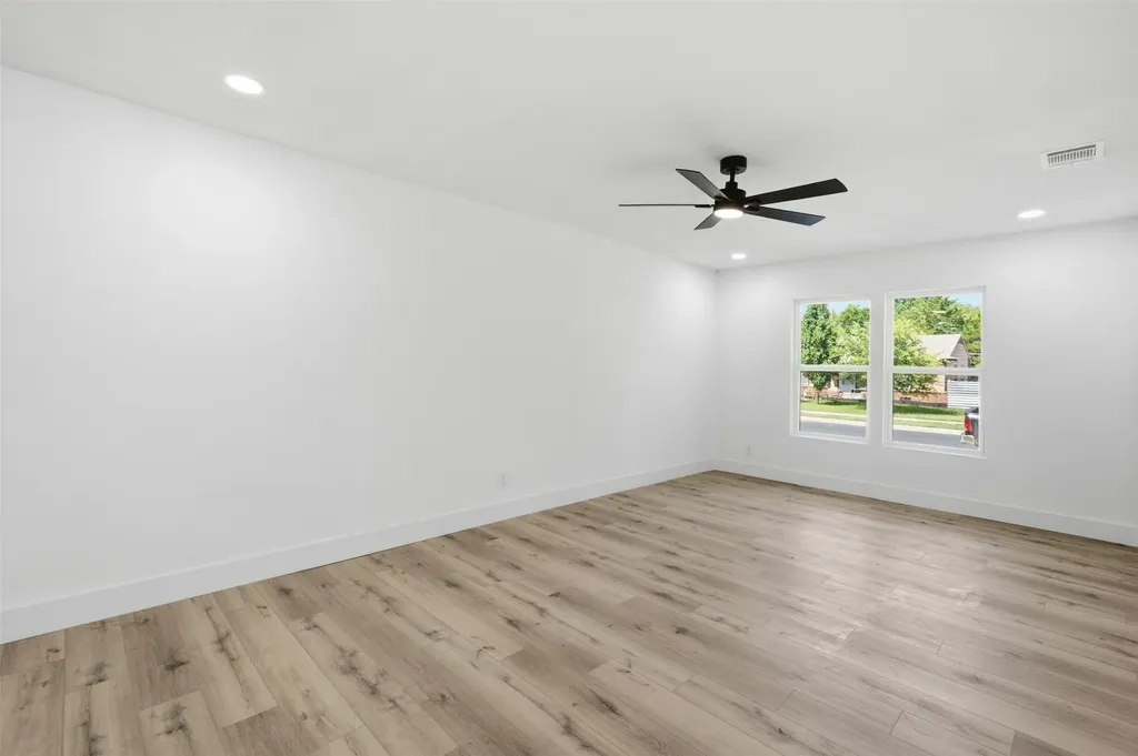 4605 Haas Drive Dallas TX 75216