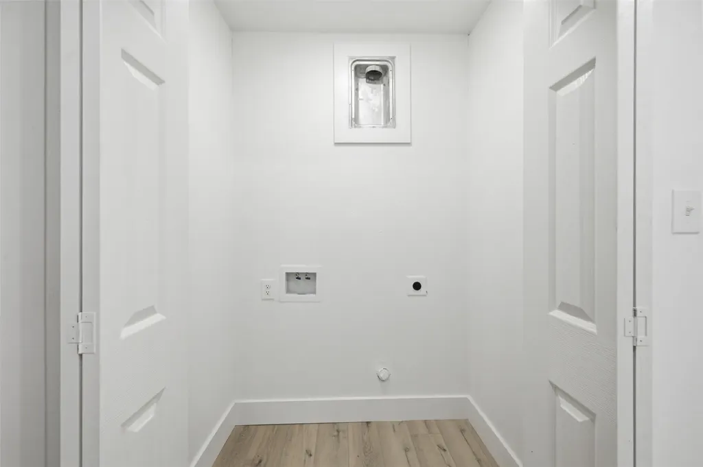 4605 Haas Drive Dallas TX 75216