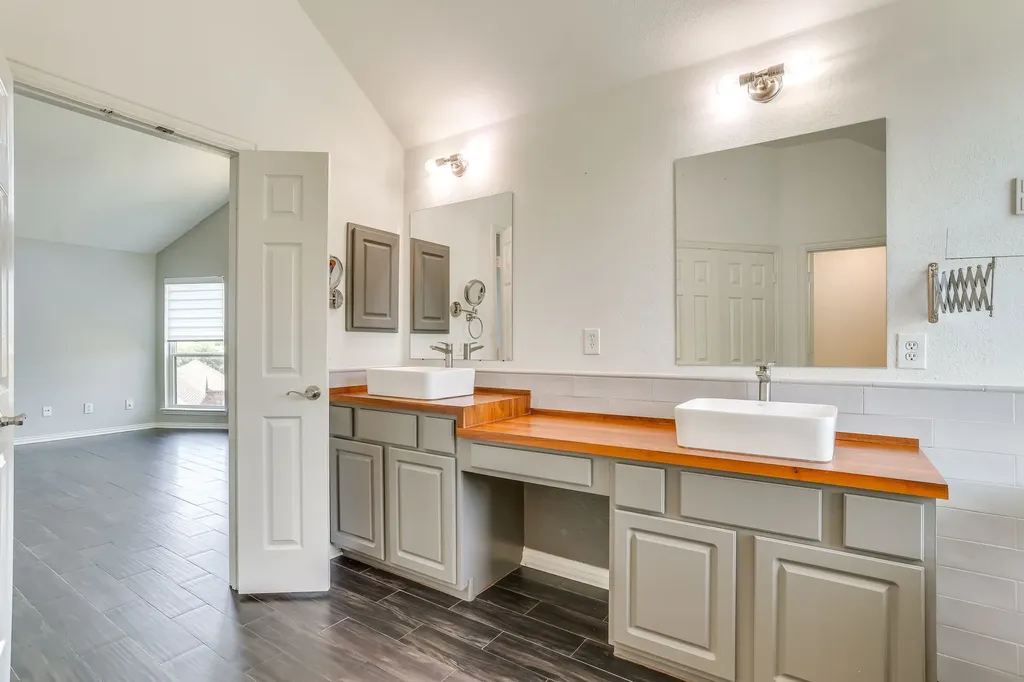 18 Hideaway Court Trophy Club TX 76262