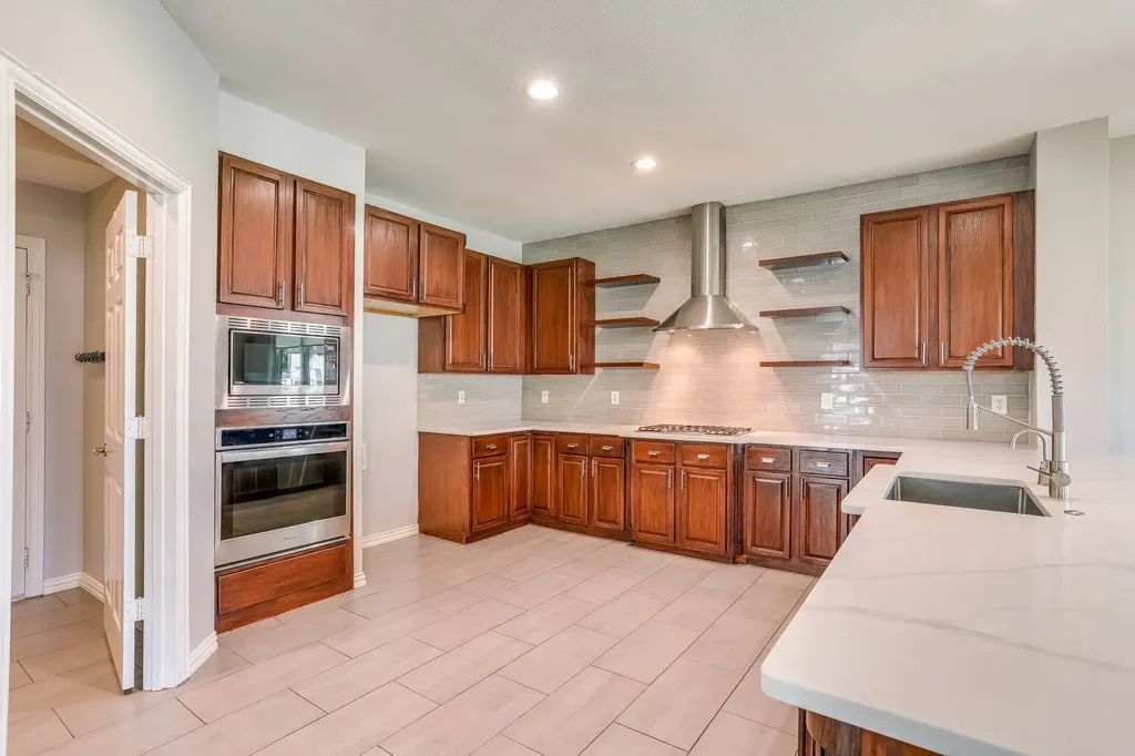 18 Hideaway Court Trophy Club TX 76262