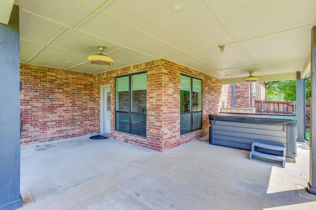 18 Hideaway Court Trophy Club TX 76262