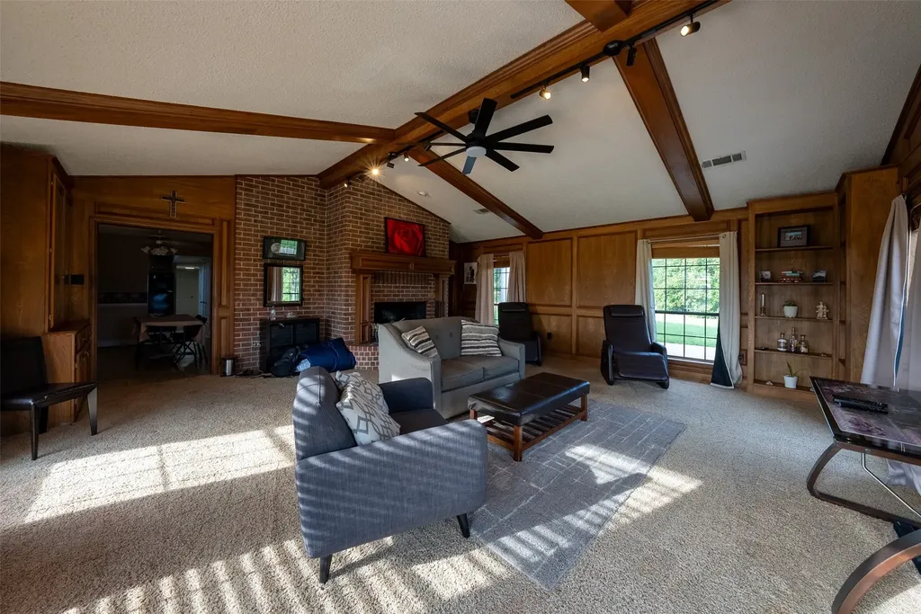 13053 County Road 3806 Murchison TX 75778