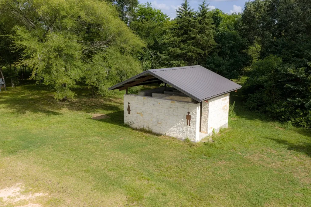 13053 County Road 3806 Murchison TX 75778