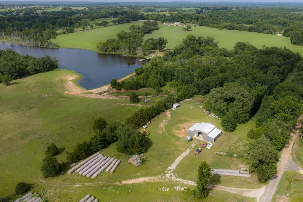 13053 County Road 3806 Murchison TX 75778