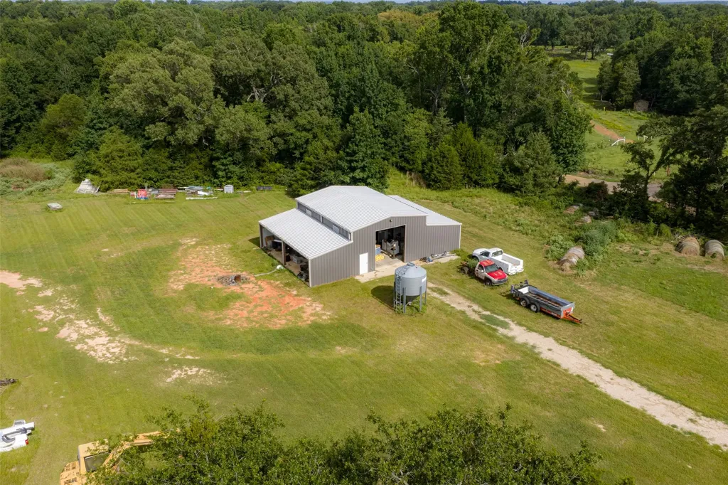 13053 County Road 3806 Murchison TX 75778
