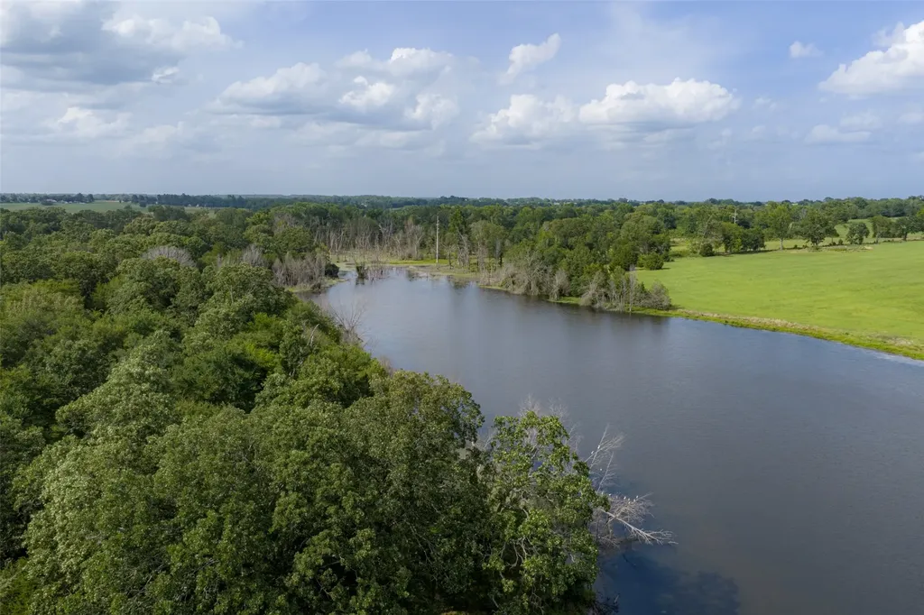 13053 County Road 3806 Murchison TX 75778